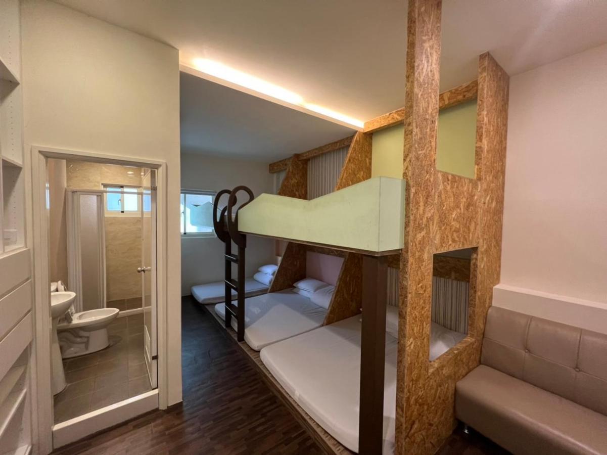 Apartamento 逢甲柏斯青年旅棧 Taichung Exterior foto