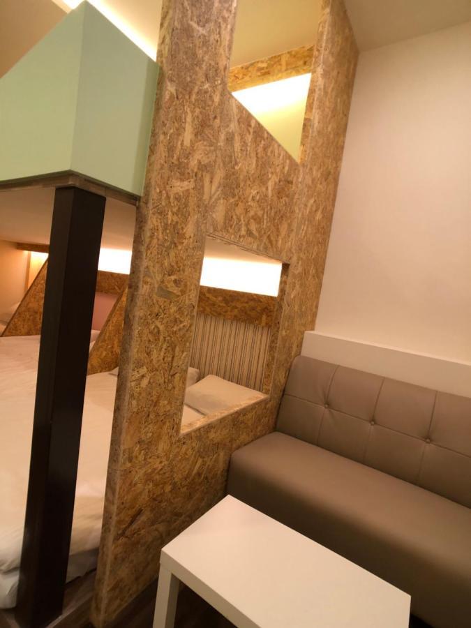 Apartamento 逢甲柏斯青年旅棧 Taichung Exterior foto