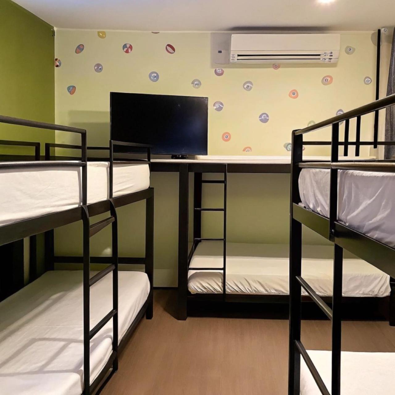 Apartamento 逢甲柏斯青年旅棧 Taichung Exterior foto