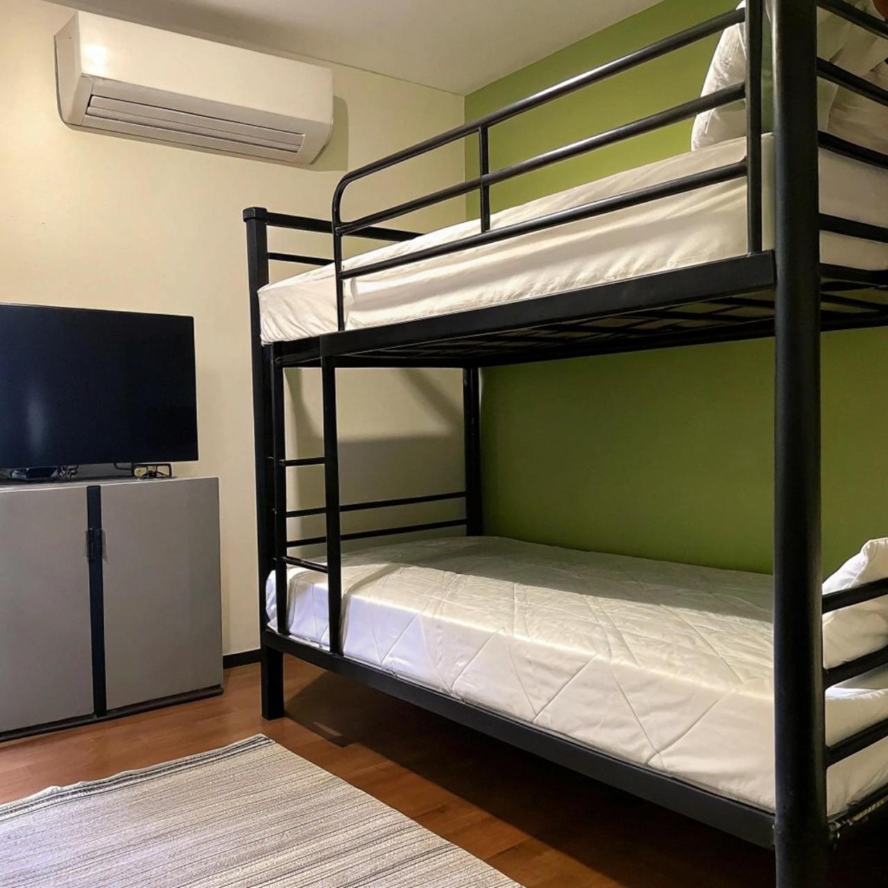 Apartamento 逢甲柏斯青年旅棧 Taichung Exterior foto